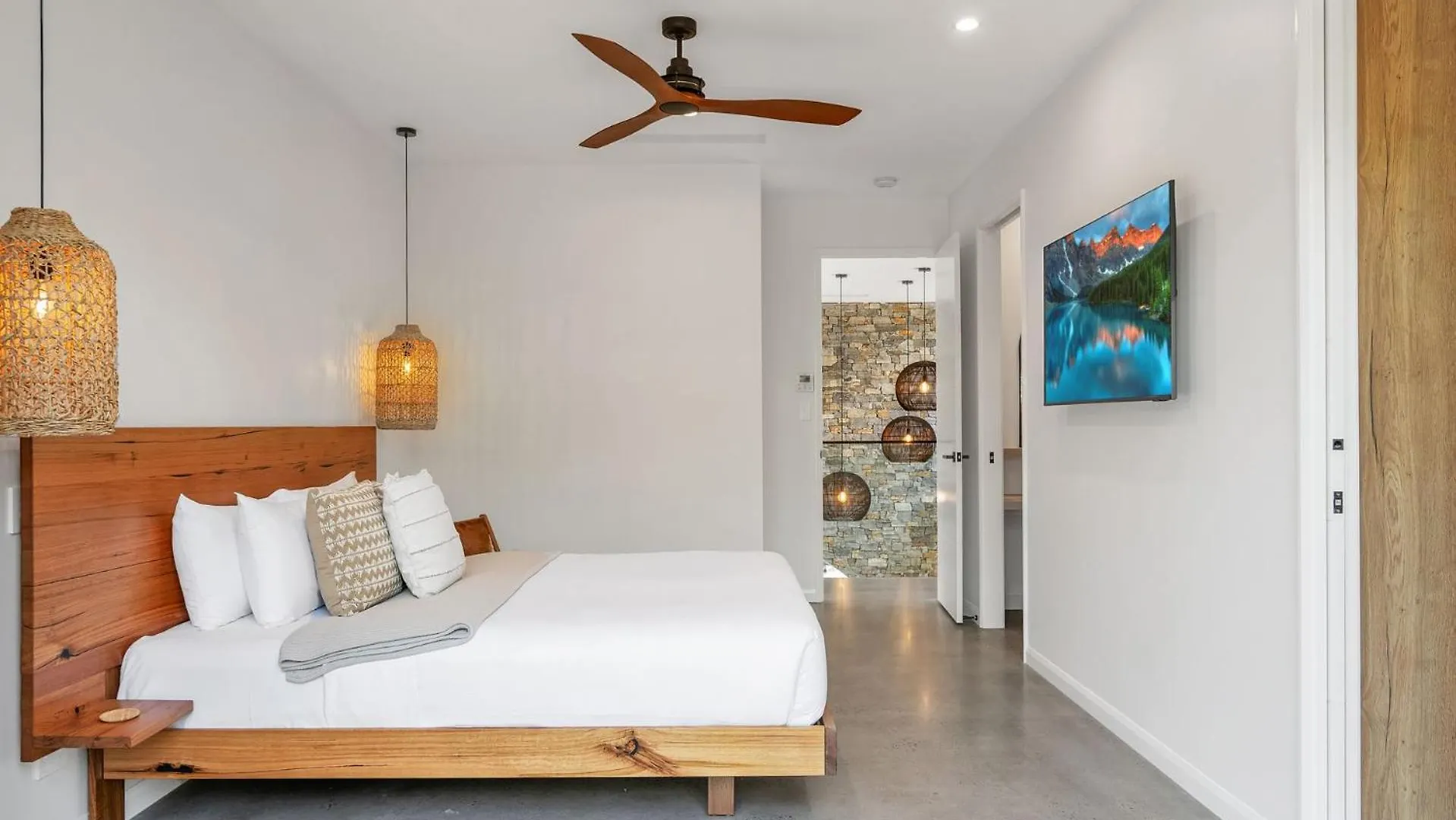 Belle Escapes Luna - Brand New Luxury House Palm Cove Feriehus