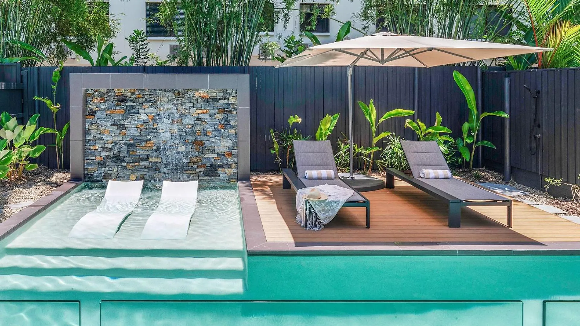 Belle Escapes Luna - Brand New Luxury House Palm Cove Australien